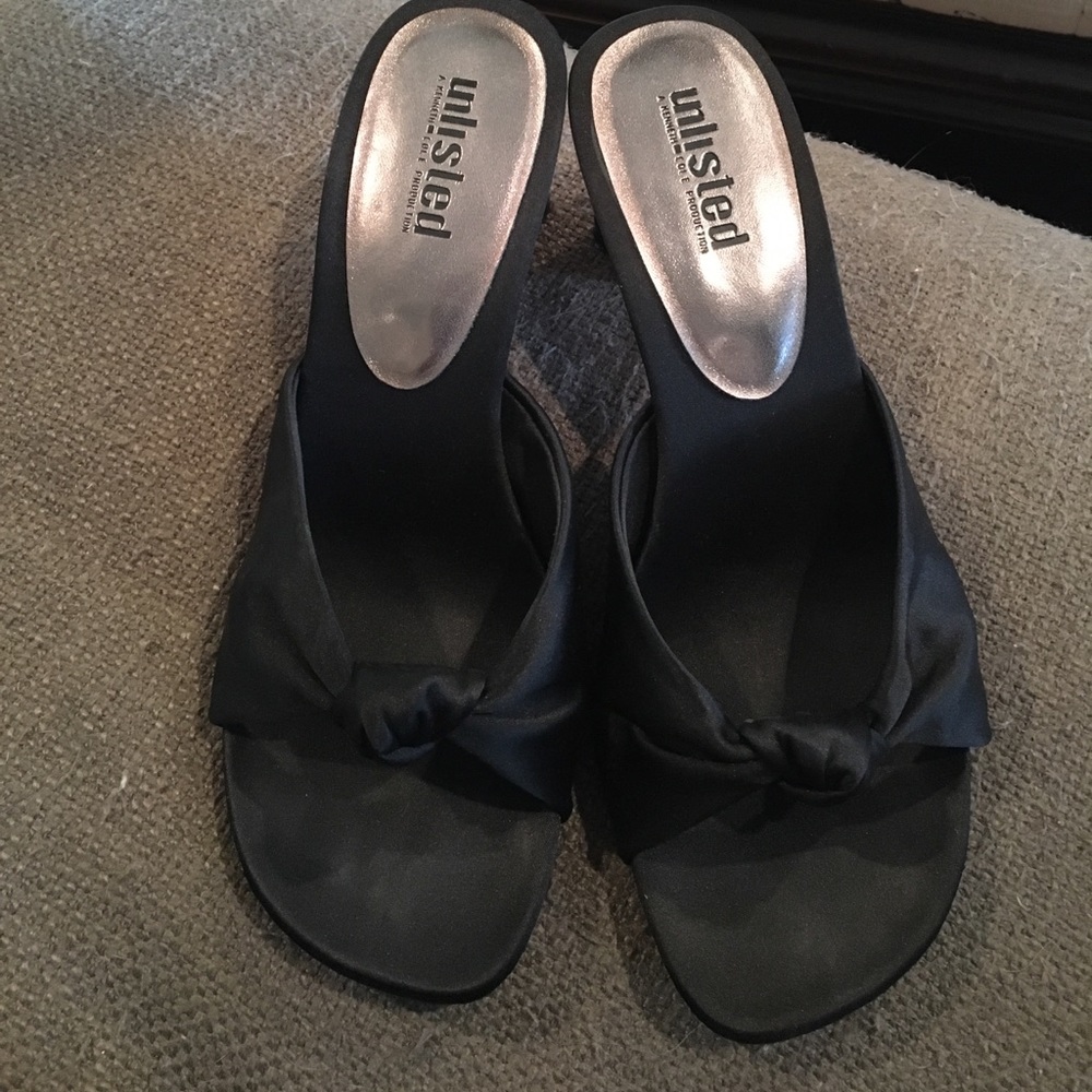 Unlisted by Kenneth Cole Black Knotted Heels