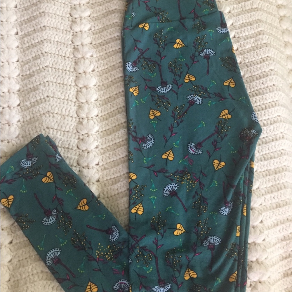 LuLaRoe OS spring leggings
