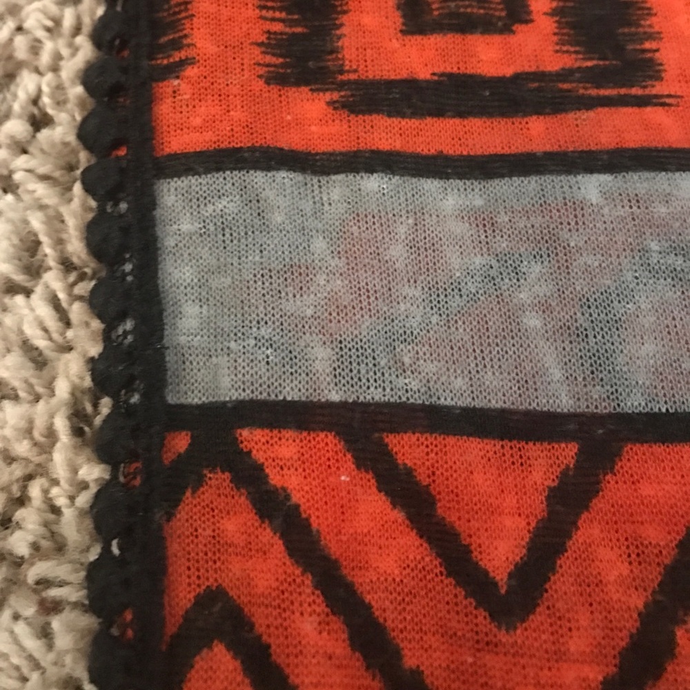 Flowy Aztec Shirt - Picture 2 of 2