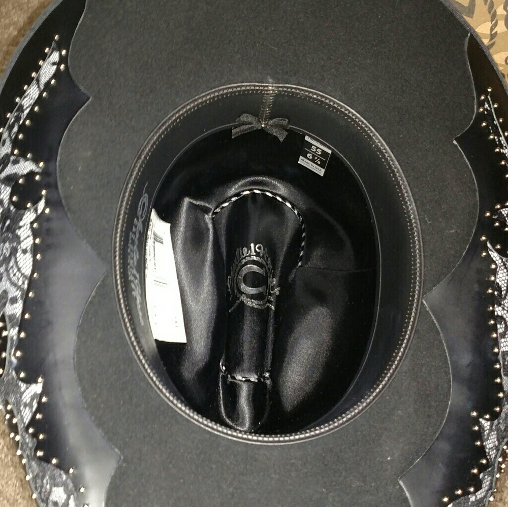 Charlie 1 horse hat 6 7/8