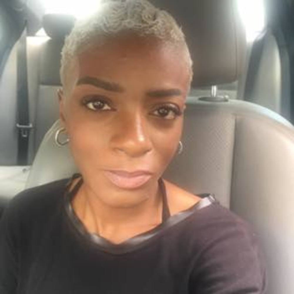 Meet your Posher, Monique