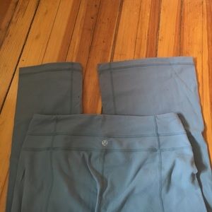 Gray lulu lemon yoga pants