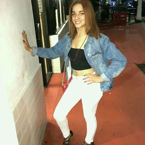 Meet your Posher, Sabrina