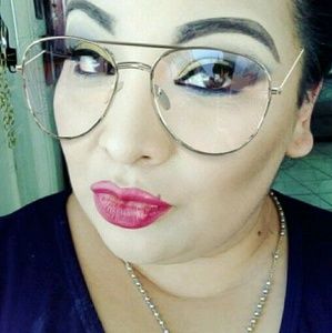 Meet your Posher, Christy