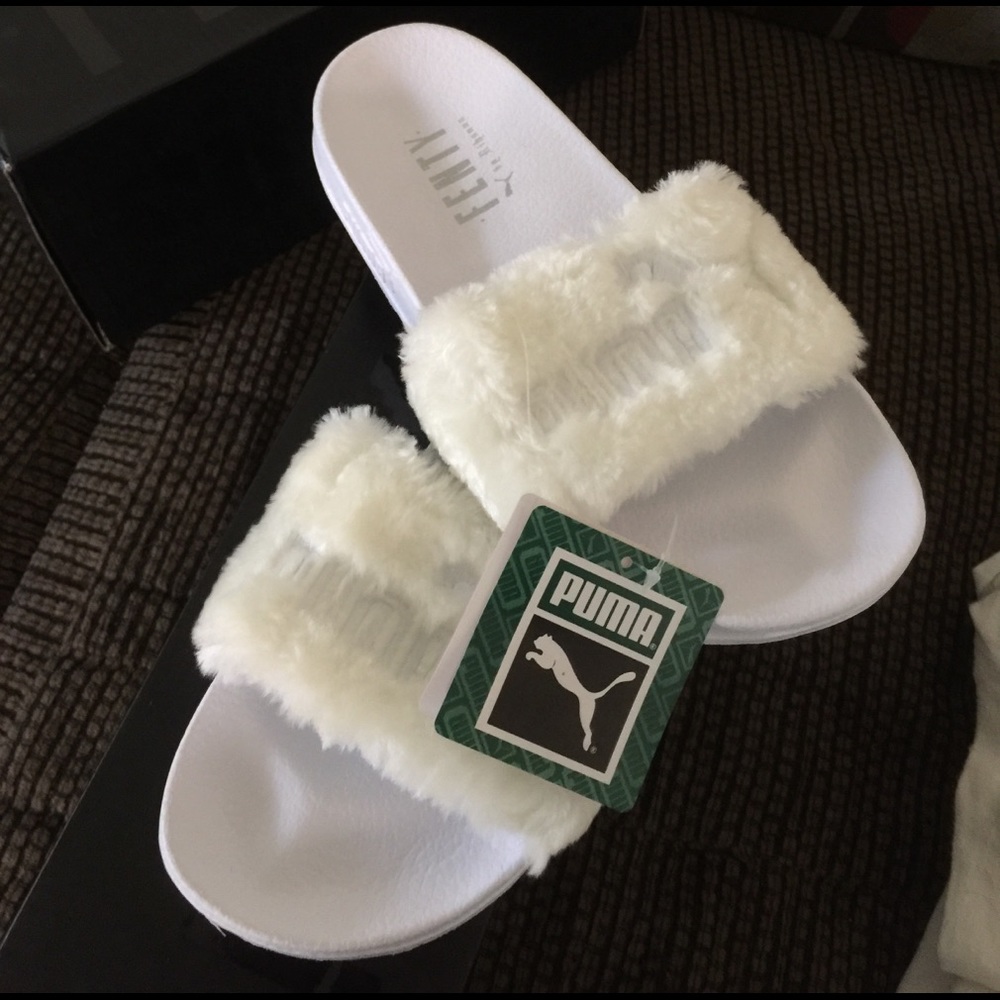 Fenty puma slide 🚫SOLD🚫