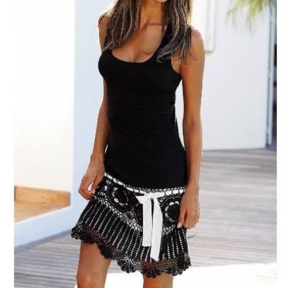 Moda International Dresses & Skirts - Moda International dress size M