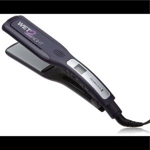 Wet 2 Straight Remington flat iron