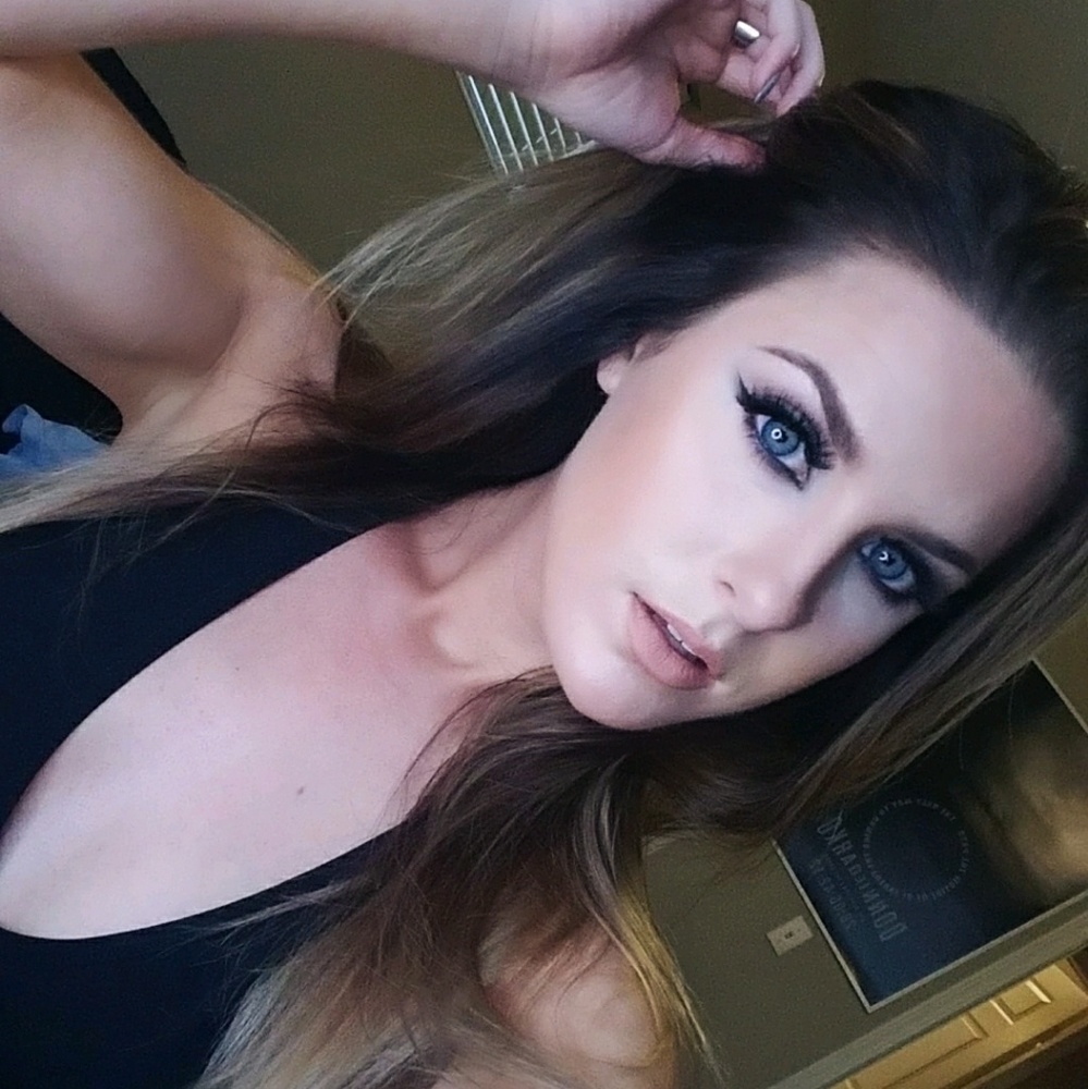 Meet your Posher, Madeline