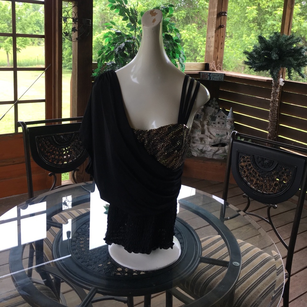 Black party  top