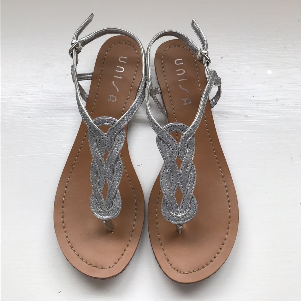 Unisa silver flats