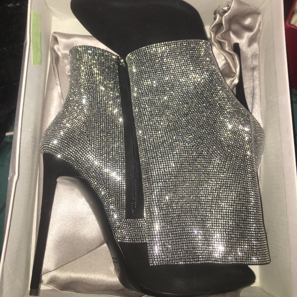 Giuseppe Zanotti vicini HH Nail Studded BT
