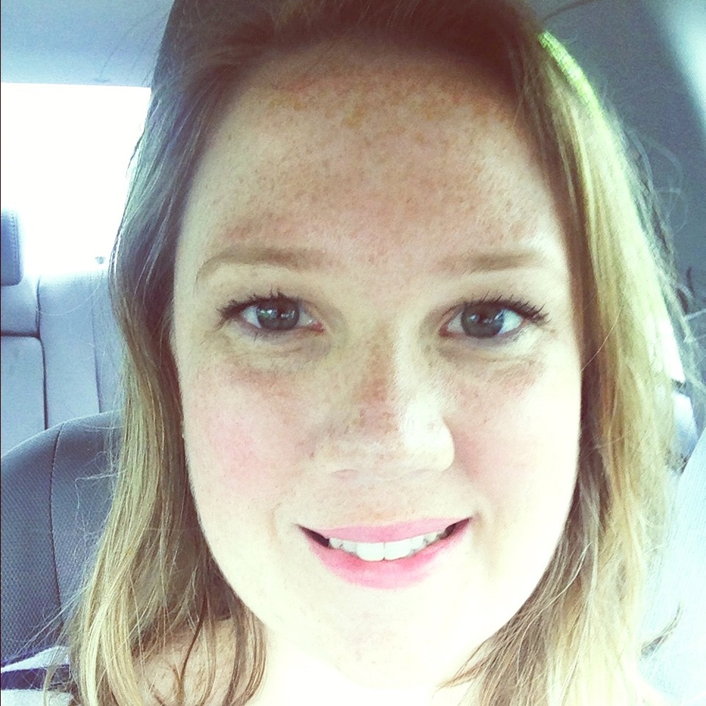 Meet your Posher, Pilar!