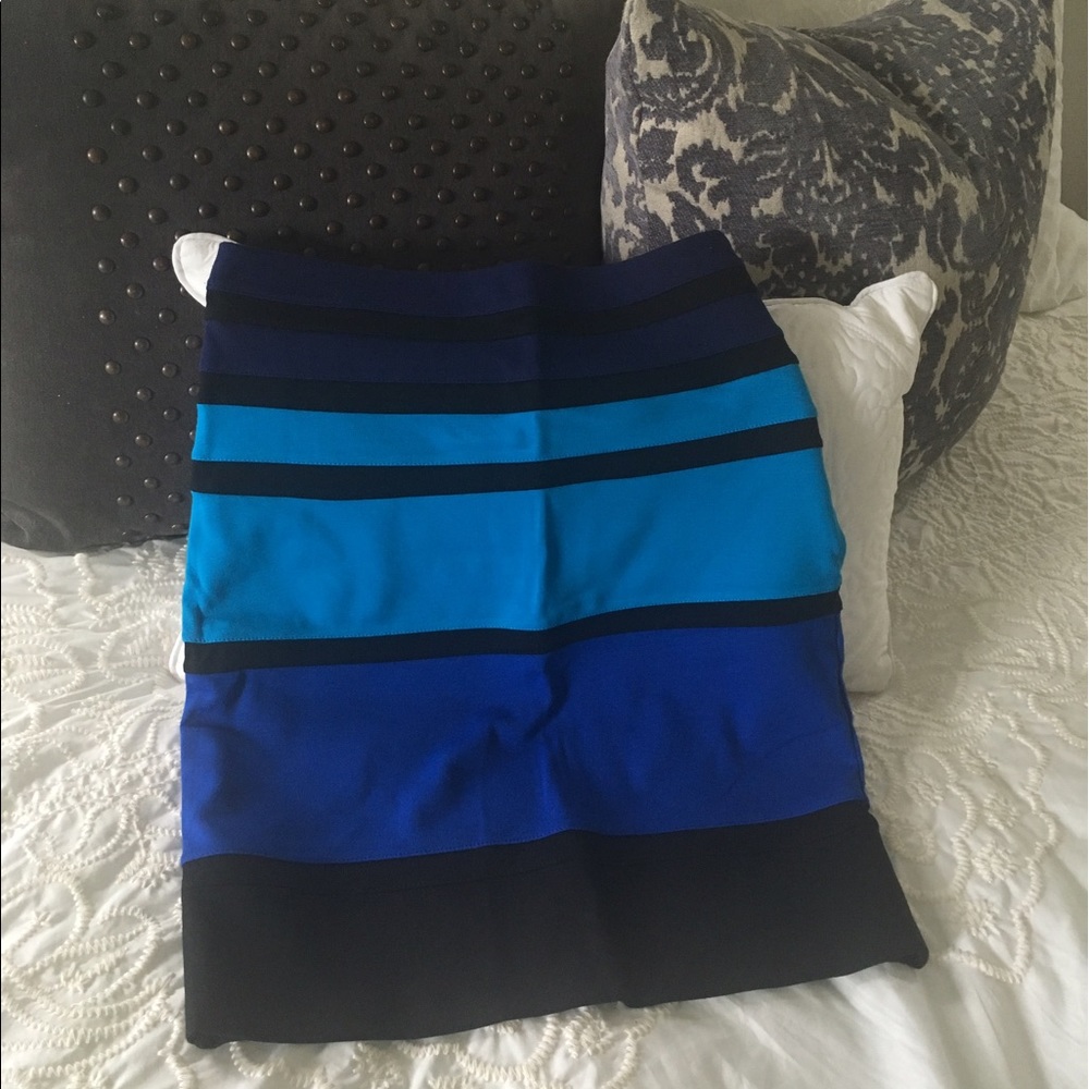 Express mini skirt