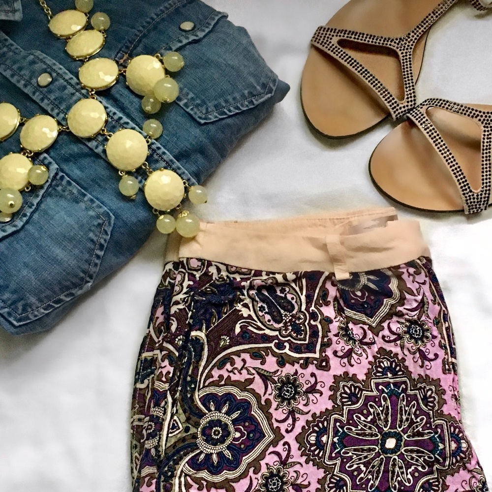 Paisley and Floral Pink Printed Short Size S