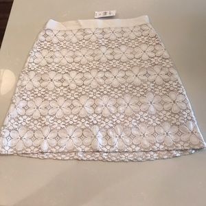 BNWT lace skirt!
