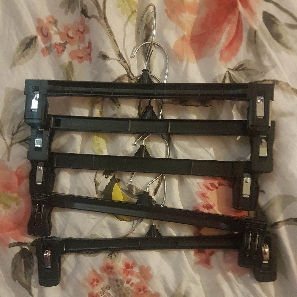 Pant hangers (40 hangers)