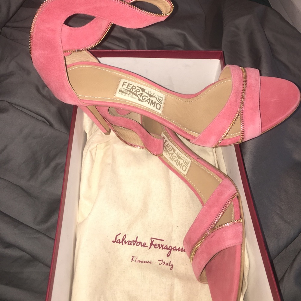Salvatore Ferragamo , Ronette 9 1/2