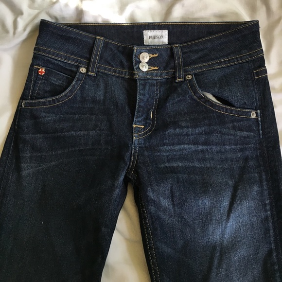Brand new Hudson Signature Mid rise Bootcut Jeans! - Picture 1 of 3