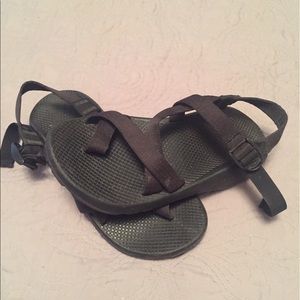 Chacos Men's size 8 black
