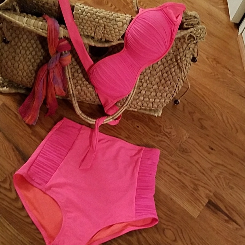 NWOT Coral highwaist bikini