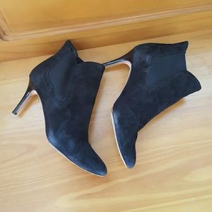 COLE HAAN black slip on booties size 5