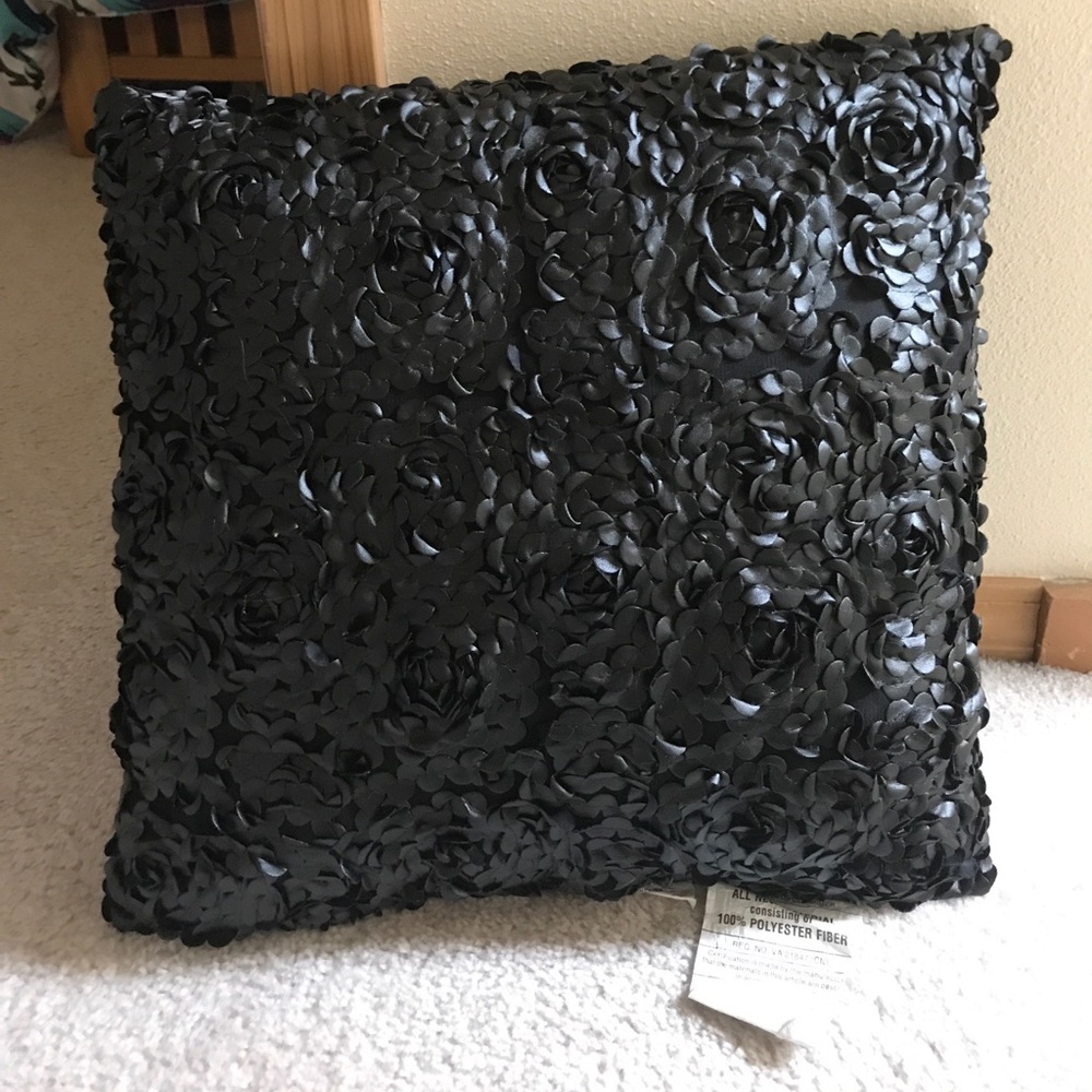 3D Floral Decorative Pillow