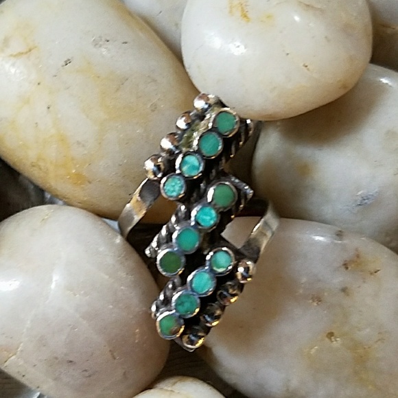 Vintage Jewelry - Creek Cellars Turquoise Ring