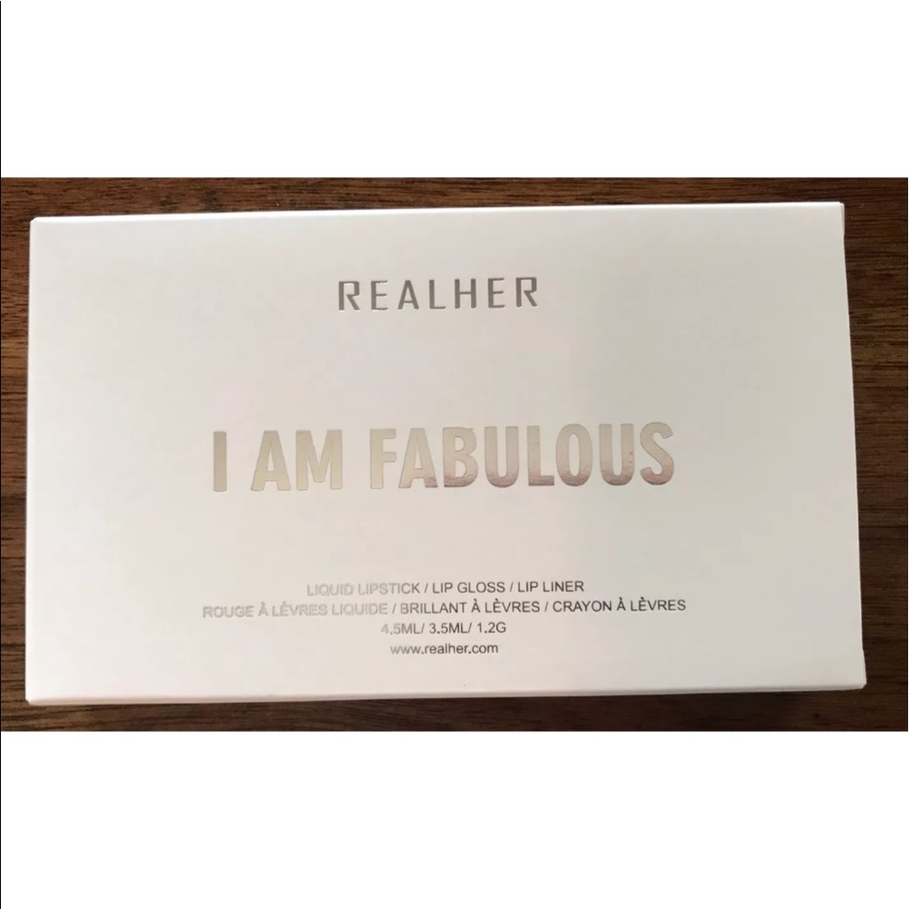 New REALHER I AM FABULOUS Lip Kit Deep Red Fab Fit