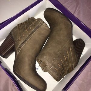 Madden girl booties NWT