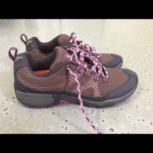Woman Merrell Hiking Shoes