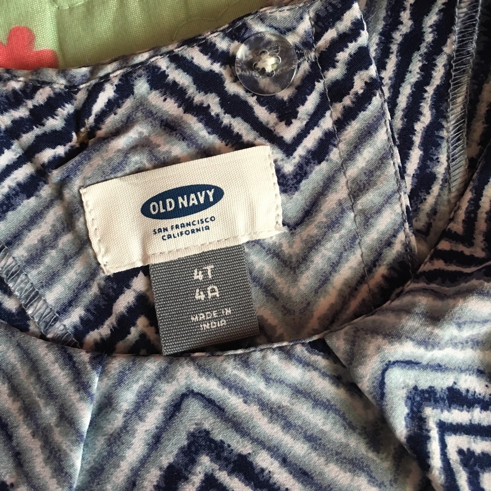 Old Navy blouse for toddler girl - Picture 4 of 4