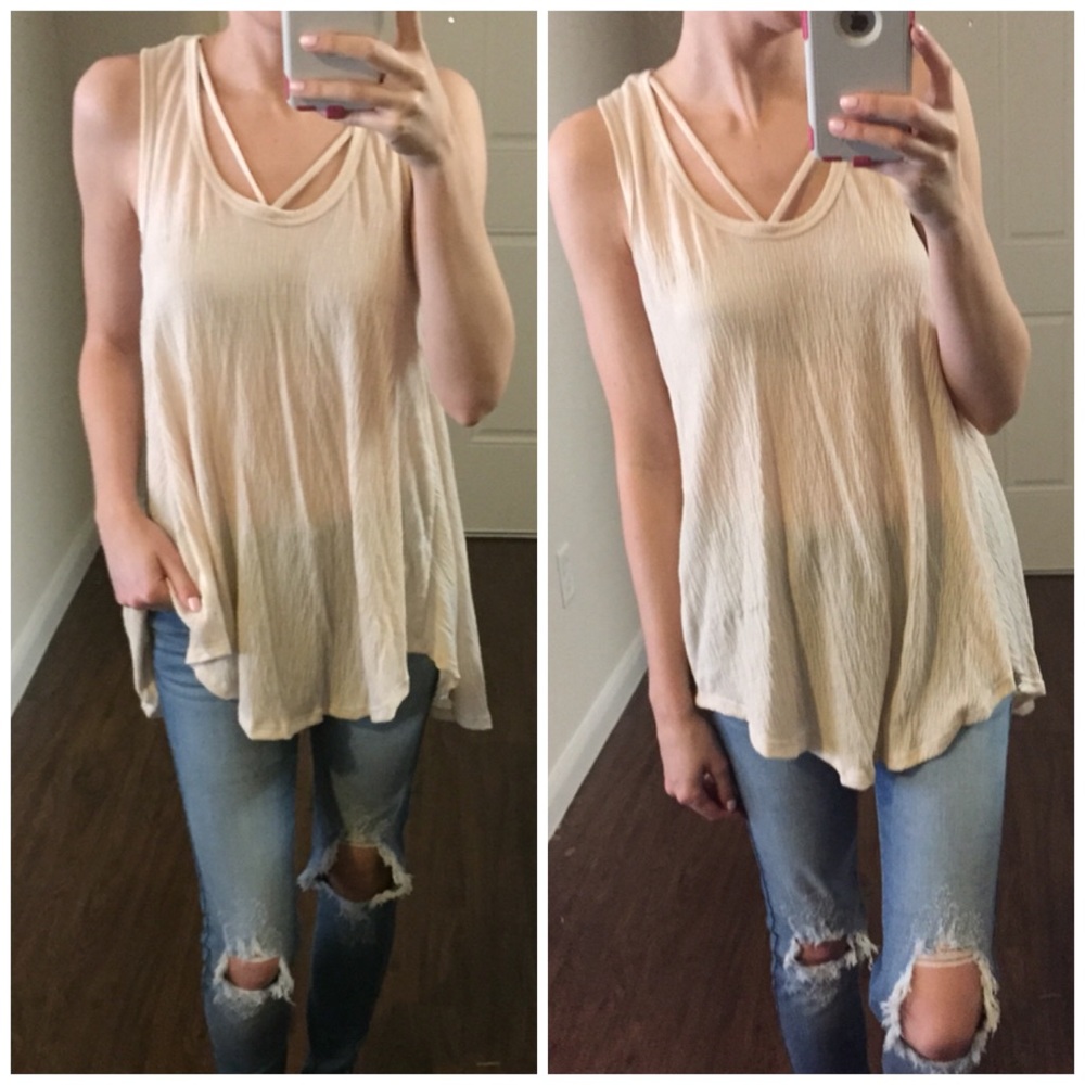 ❌LAST DAY ON POSH❌Softest Ivory Crinkle Tank - Picture 4 of 5