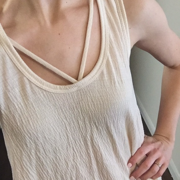 ❌LAST DAY ON POSH❌Softest Ivory Crinkle Tank - Picture 5 of 5