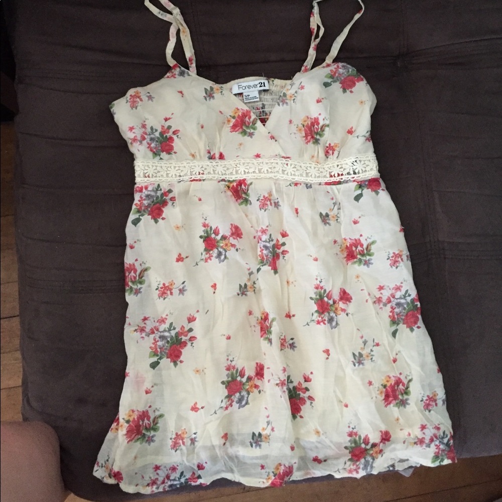 Feminine Floral Tank Top
