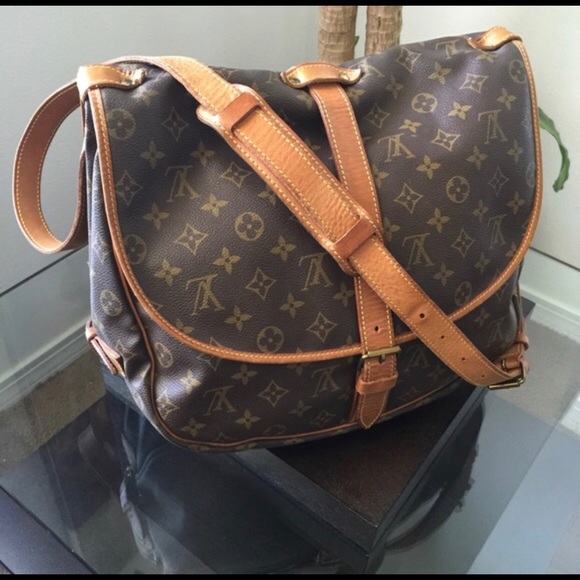 Authentic Louis Vuitton monogram Samur 35 - Picture 2 of 5