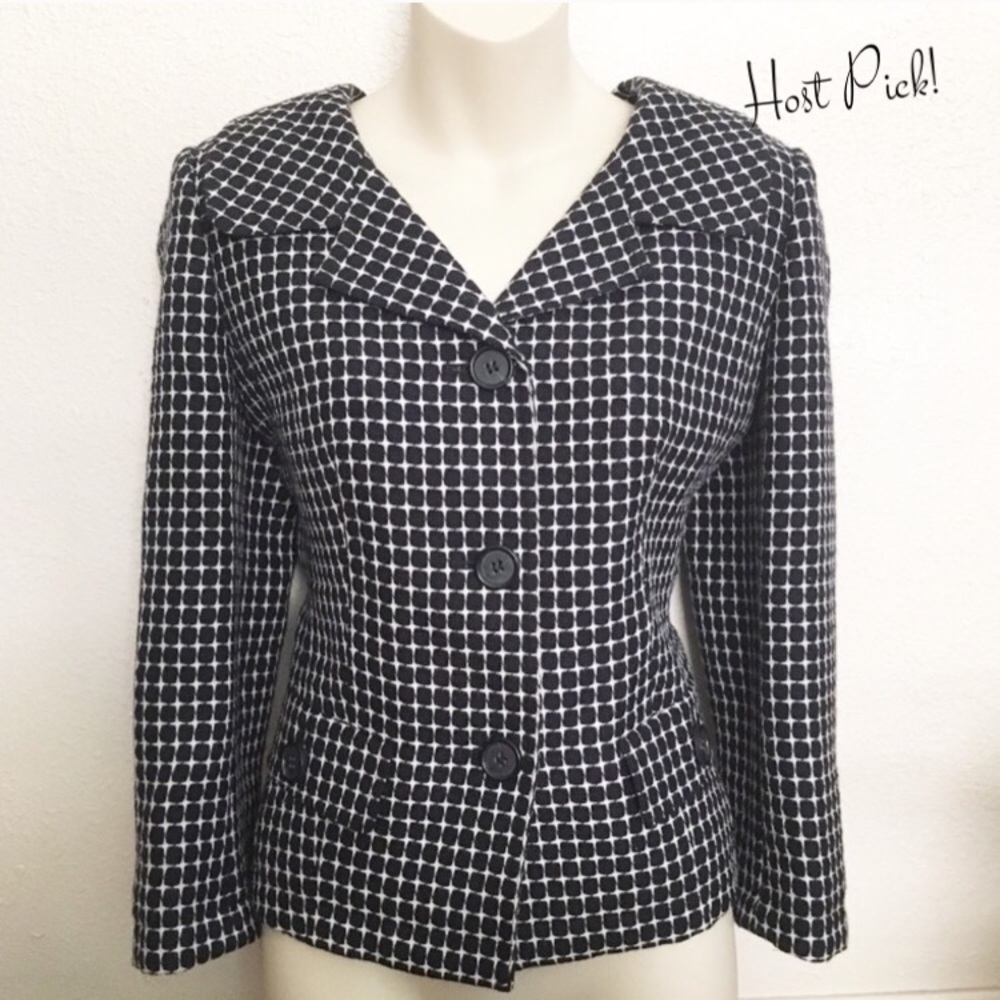 ✨HP✨ Ann Taylor Blazer