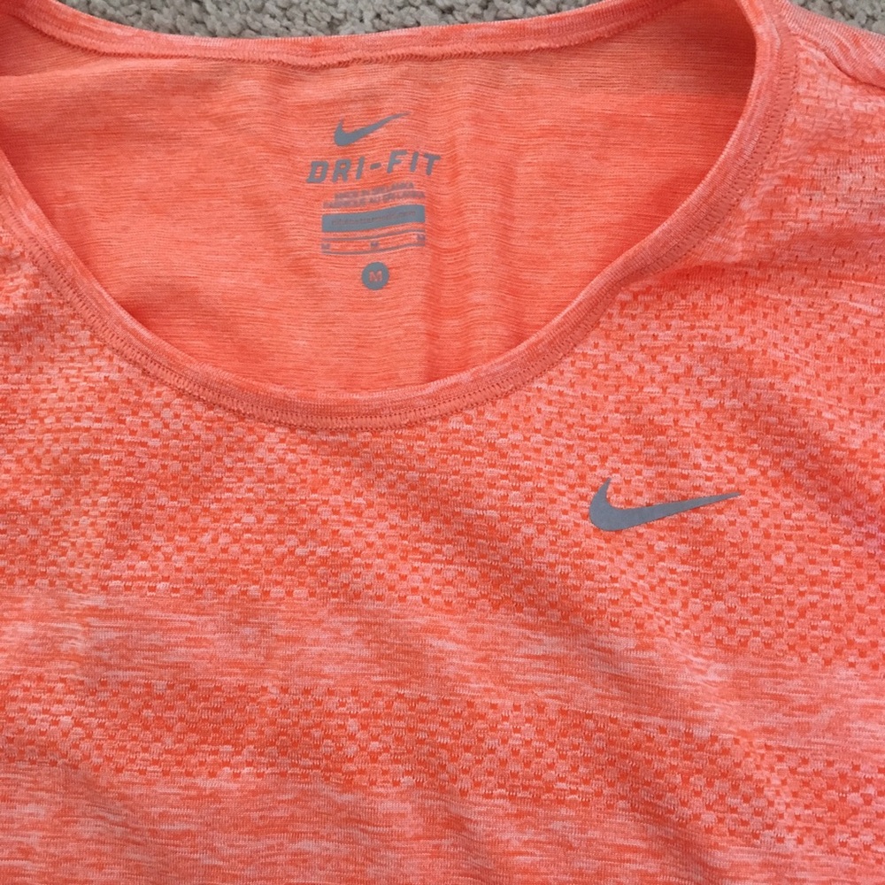 Nike running top