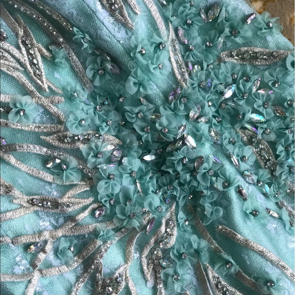 NWOT MacDuggal Couture Size 10 (Cut Small) - Picture 4 of 4