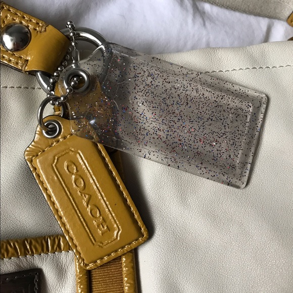 Coach Bag - Picture 3 of 4