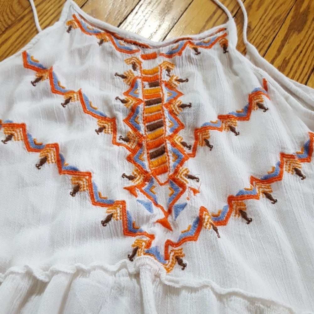 Adorable boho chic top - Picture 2 of 3