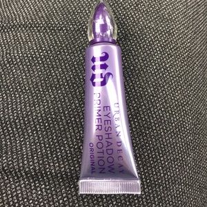 Urban Decay Eyeshadow Primer Potion