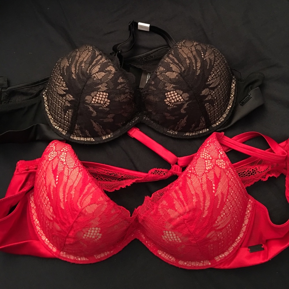 2 Calvin Klein push up 32b