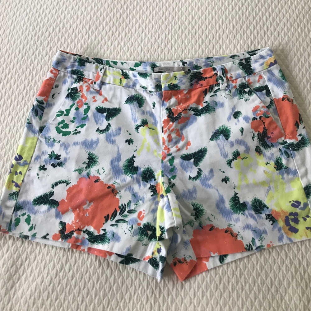 Gap floral shorts
