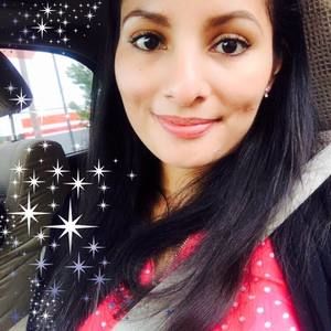 Meet your Posher, Alicia