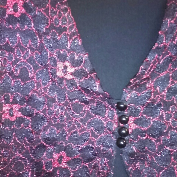 Last Chance New Directions Floral Twofer Top - Picture 2 of 3