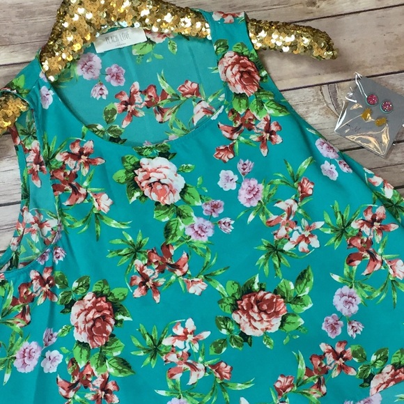 ❗️Last 2! S-M Floral print top - Picture 4 of 7