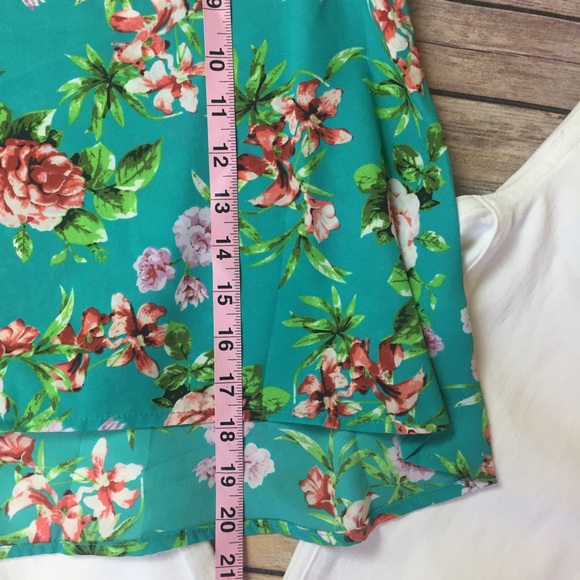 ❗️Last 2! S-M Floral print top - Picture 6 of 7