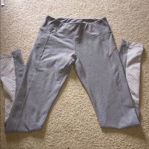 Grey athletic leggings