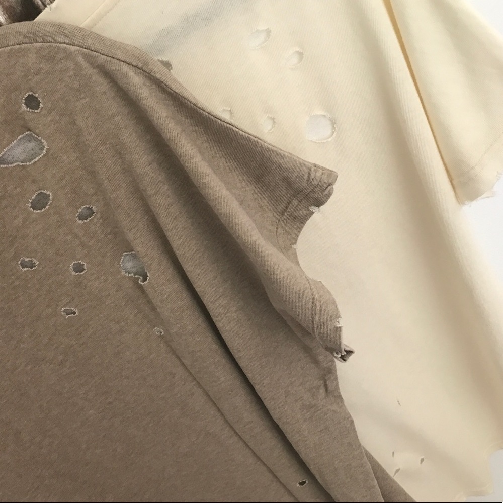 LAST - Taupe oversized V neck tee