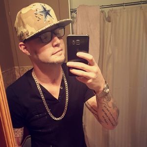 Meet your Posher, Robert